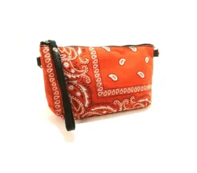 Borsello pochette con tracolla a mano, Bandana!