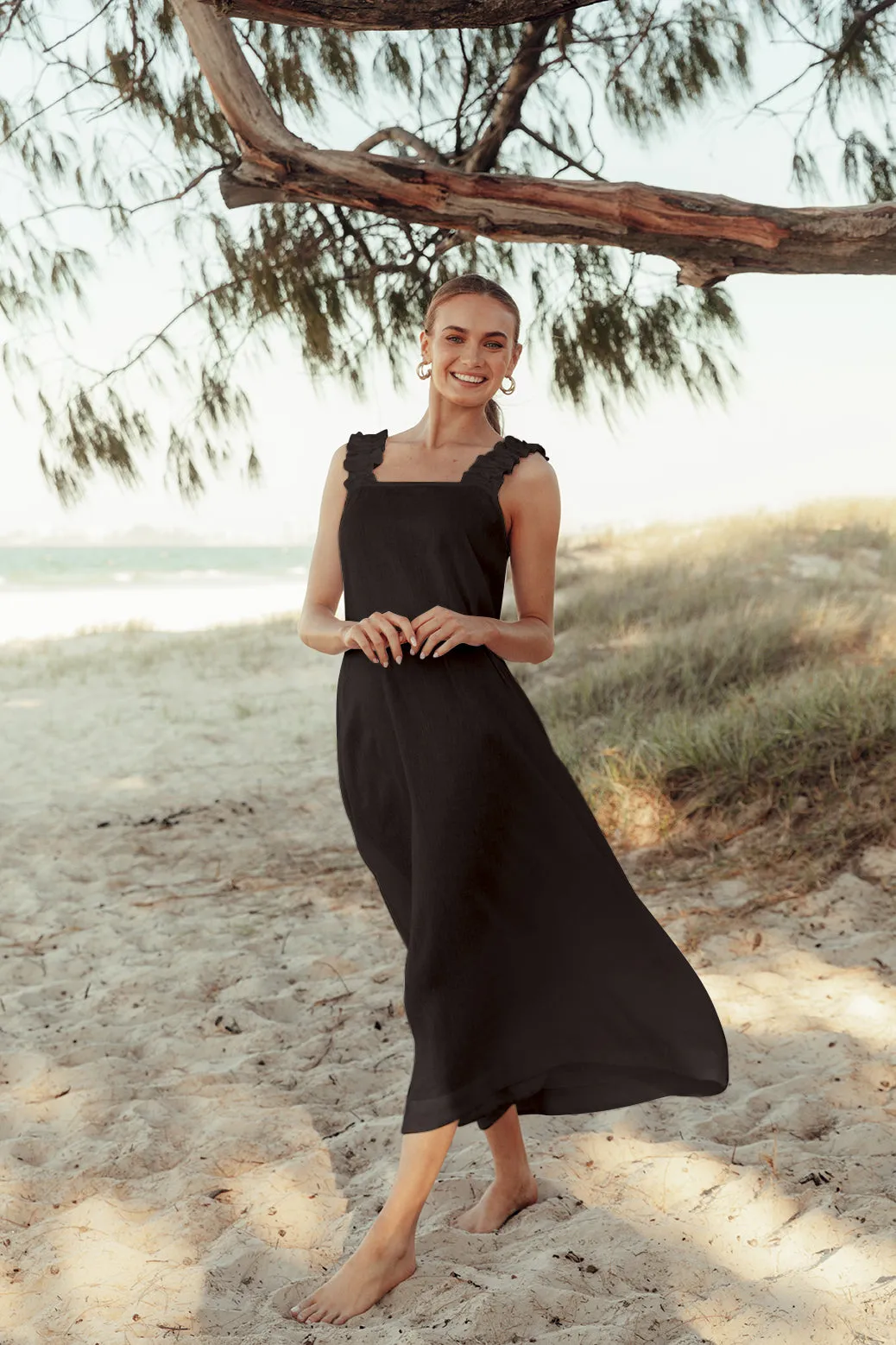 Claire Maxi Linen Dress in Black