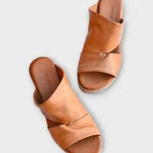 Enid Sandal