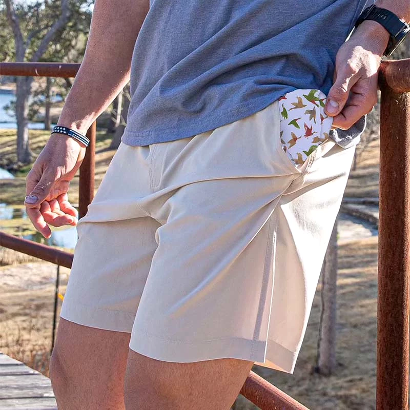 Everyday Shorts in Light Khaki