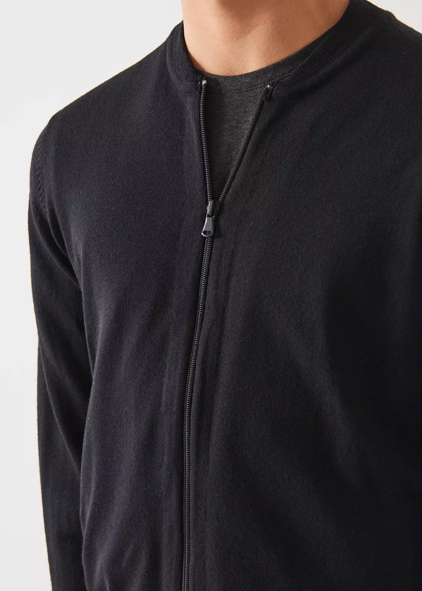 MERINO FULL ZIP SWEATER