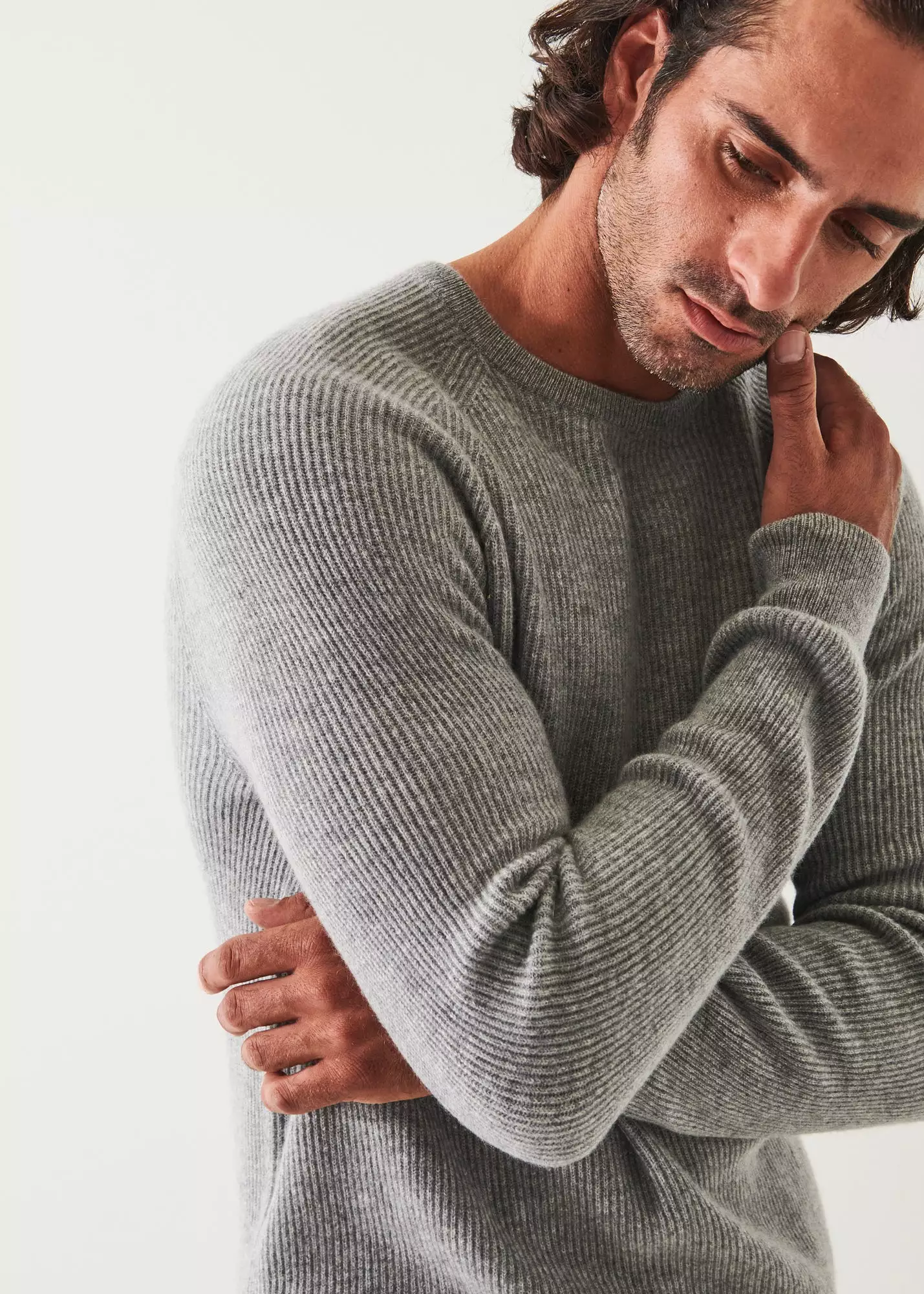 RIBBED CASHMERE CREWNECK