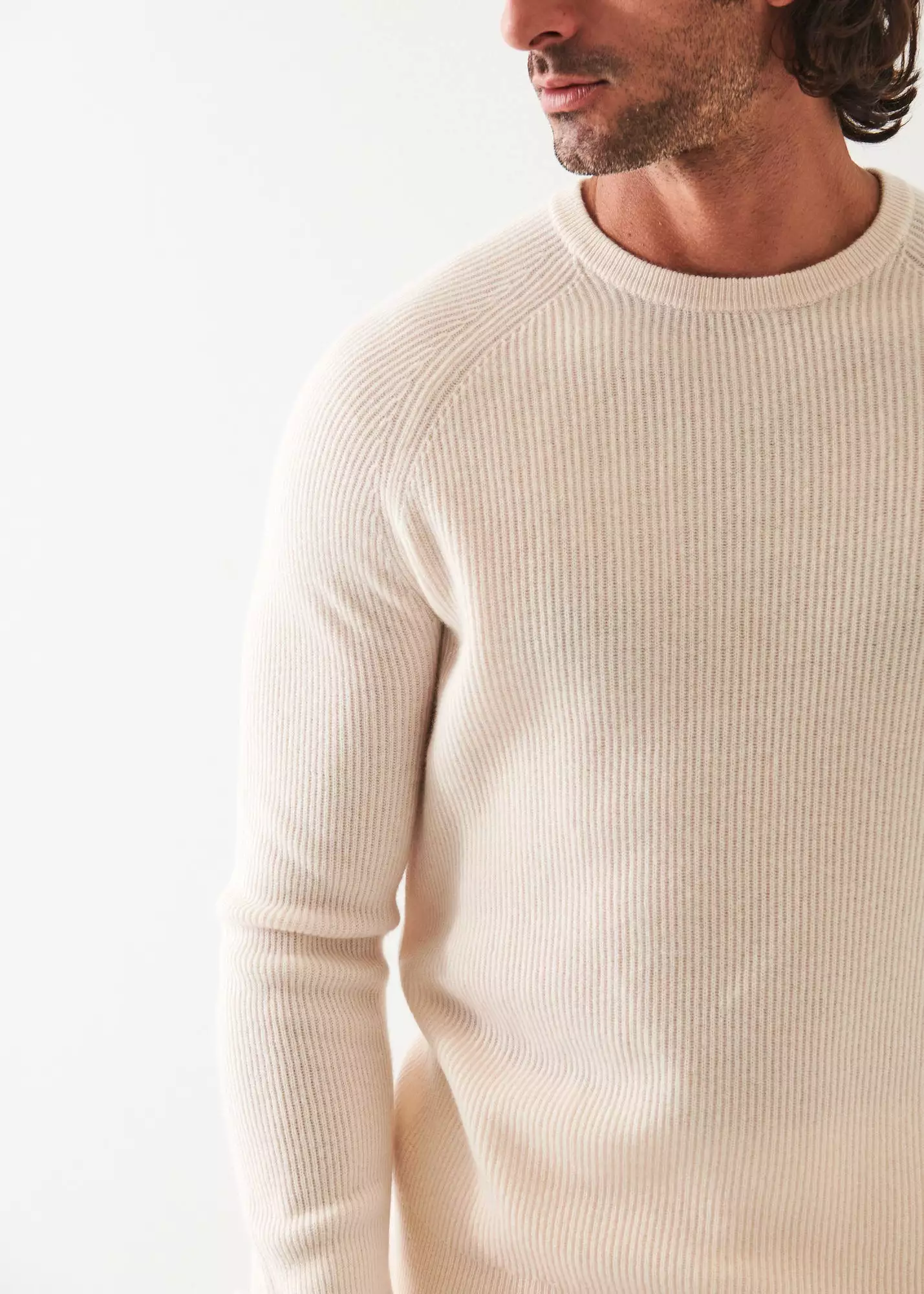 RIBBED CASHMERE CREWNECK