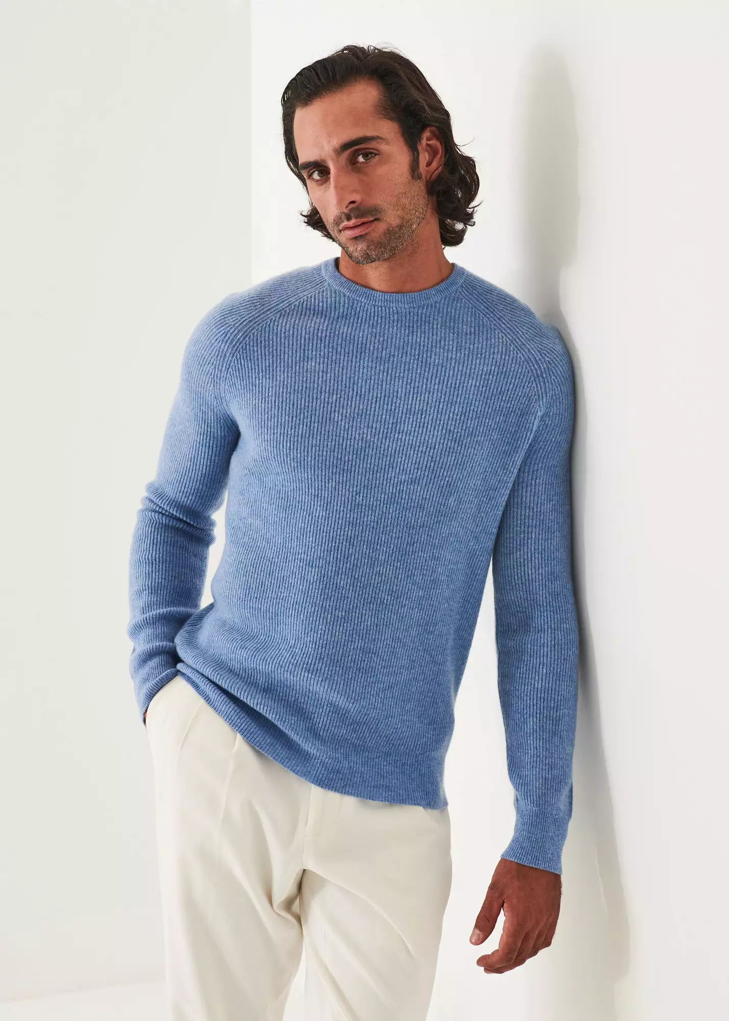 RIBBED CASHMERE CREWNECK