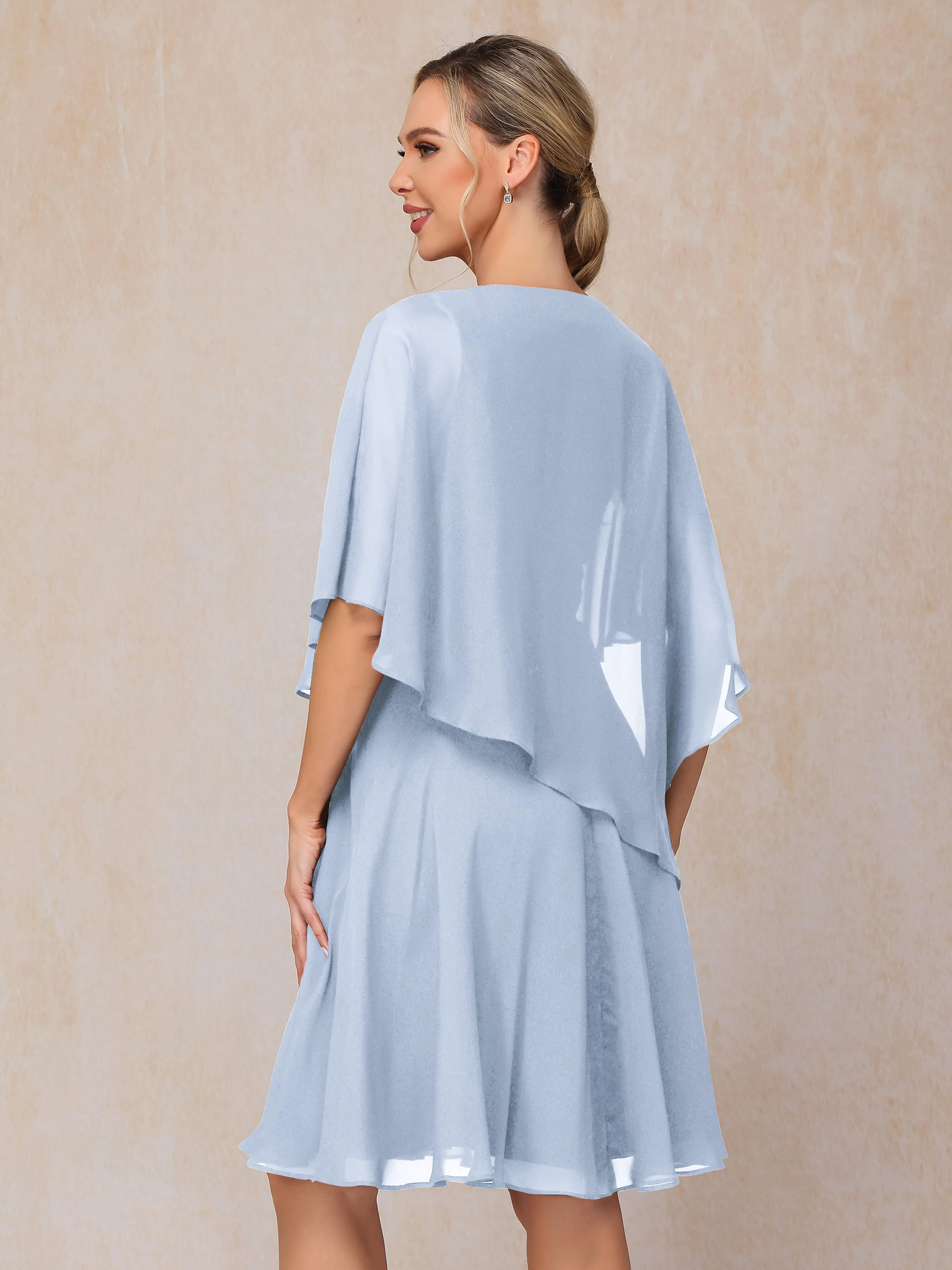 Trapèze Manches asymétriques Col V Mousseline Robe Mère de la Mariée avec cape