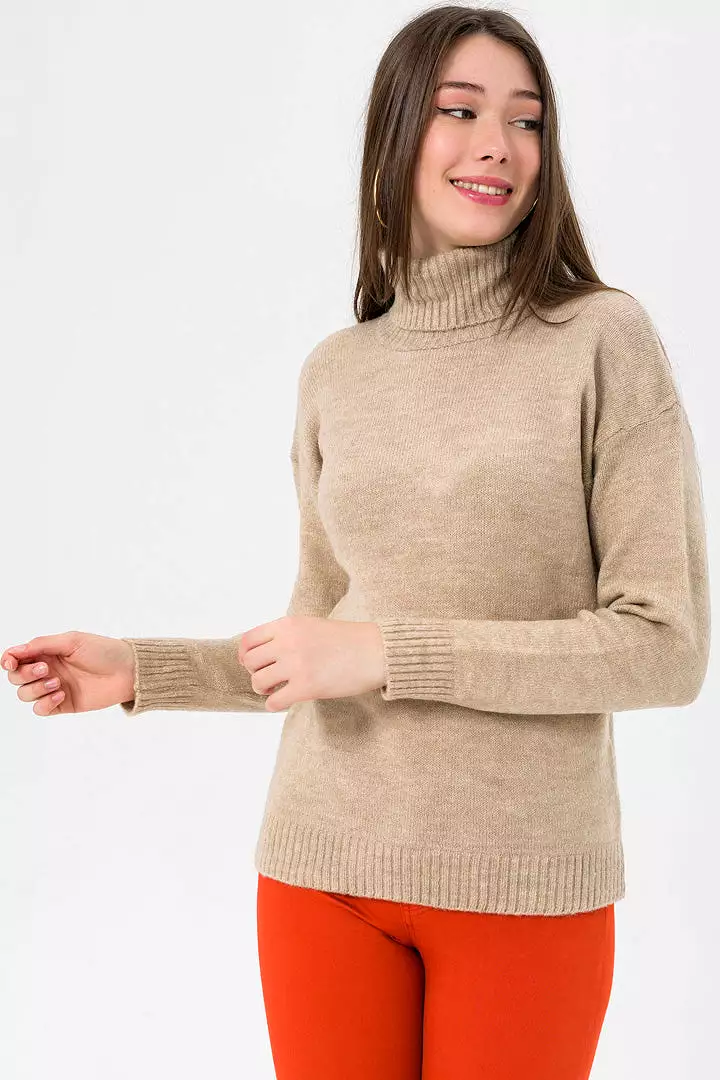 TURTLE NECK SWEATER