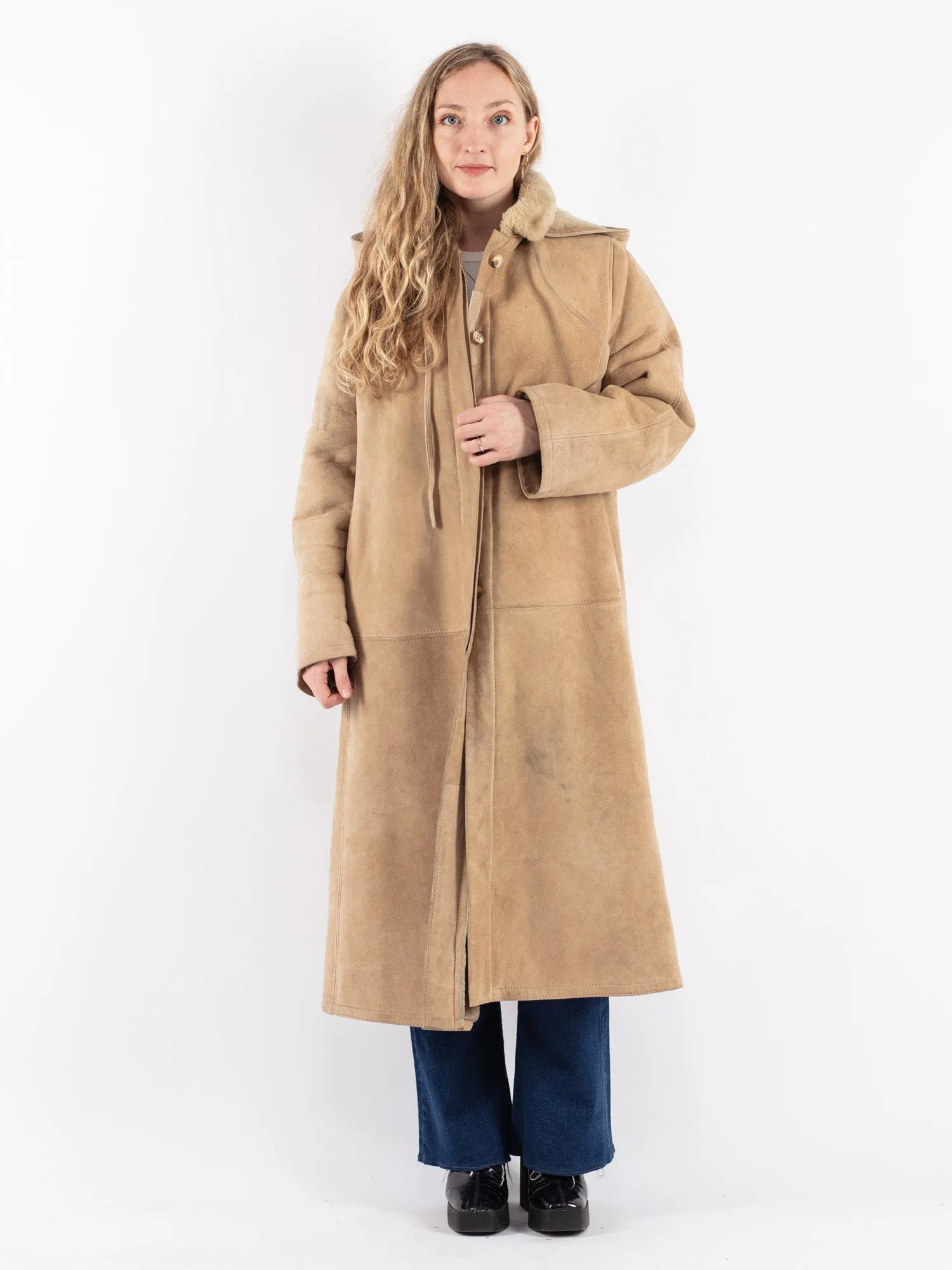 Vintage 70's Women Hooded Sheepskin Coat in Beige