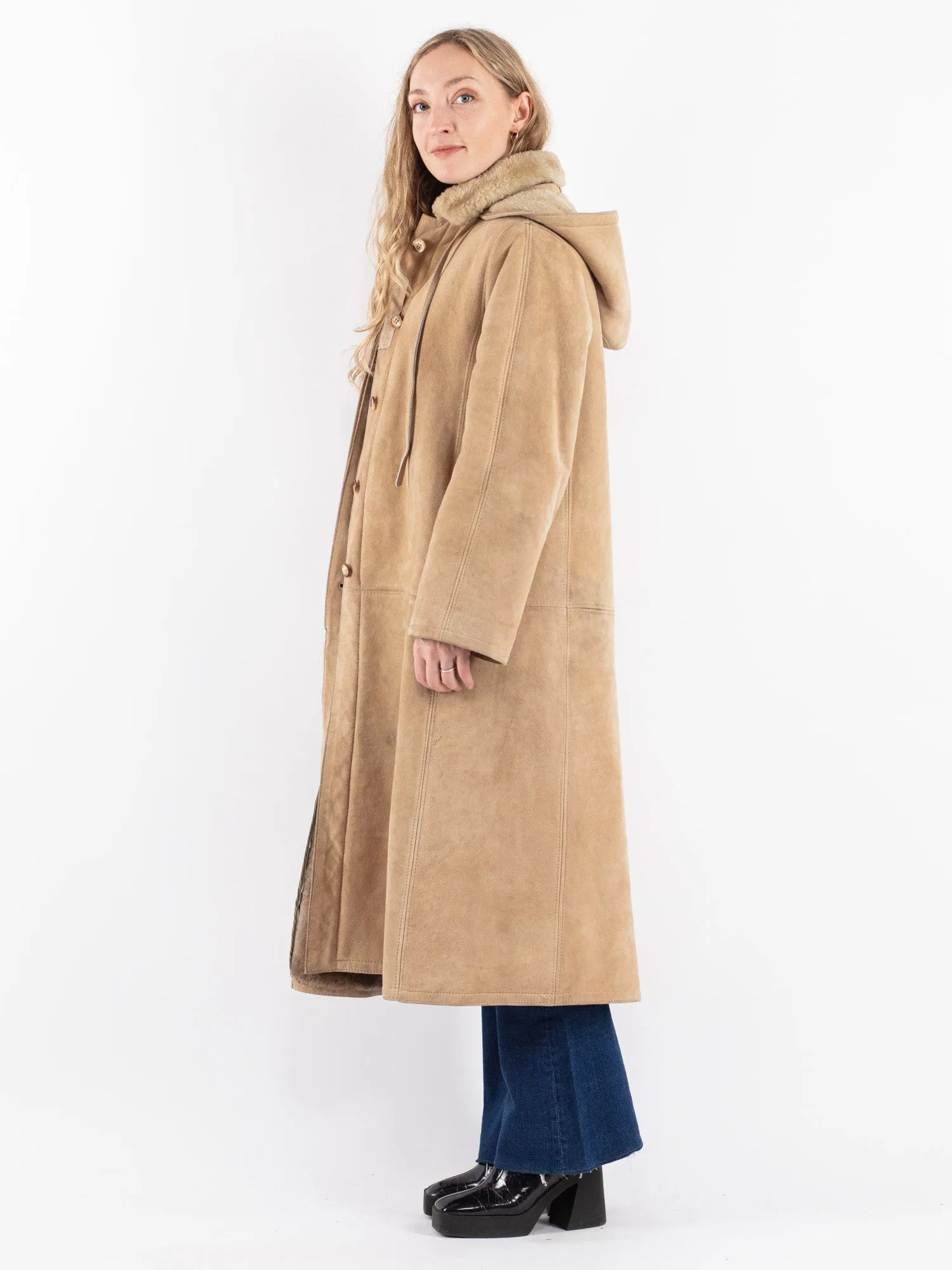 Vintage 70's Women Hooded Sheepskin Coat in Beige