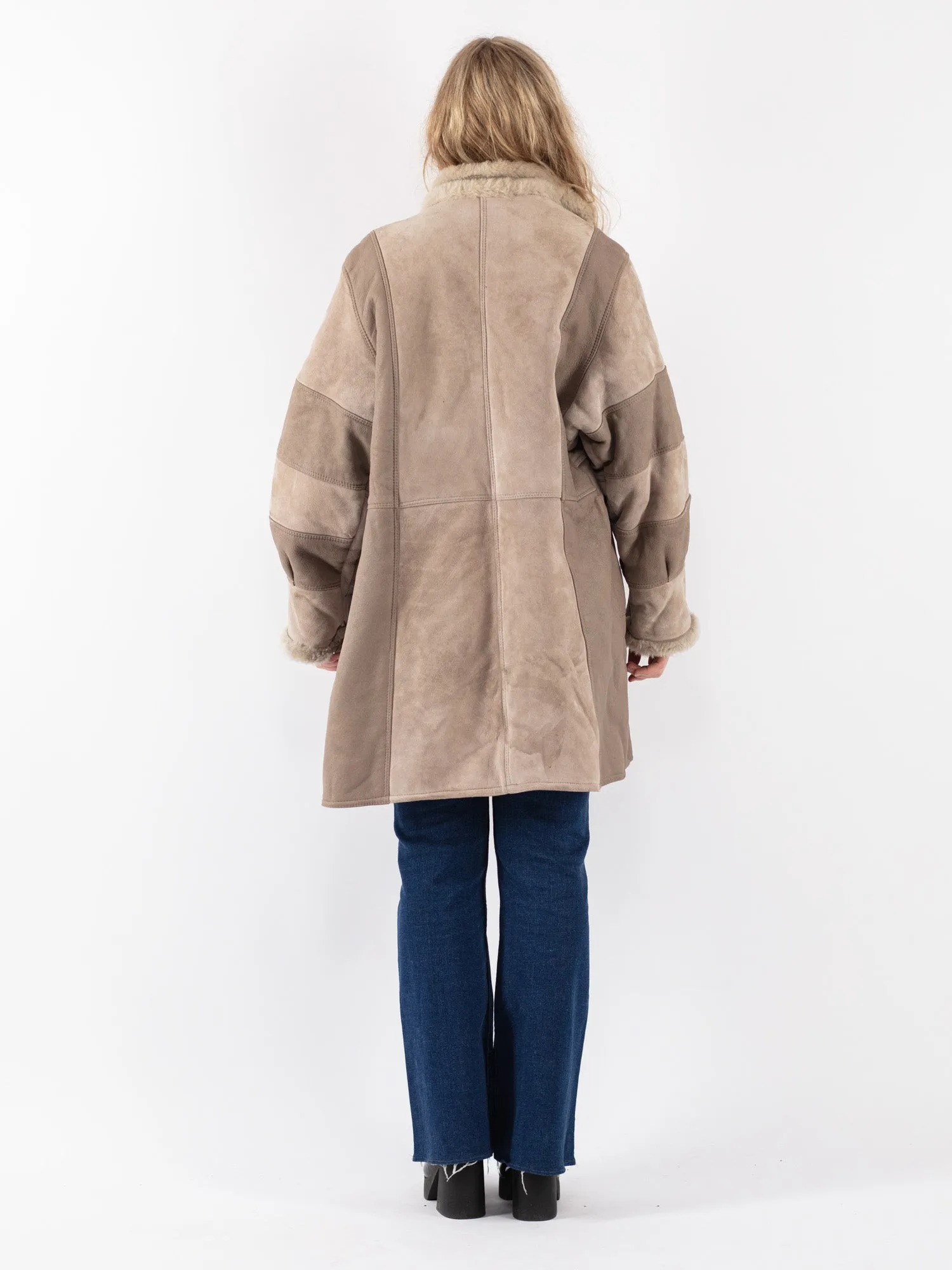 Vintage 80's Women Oversized Sheepskin Coat in Beige