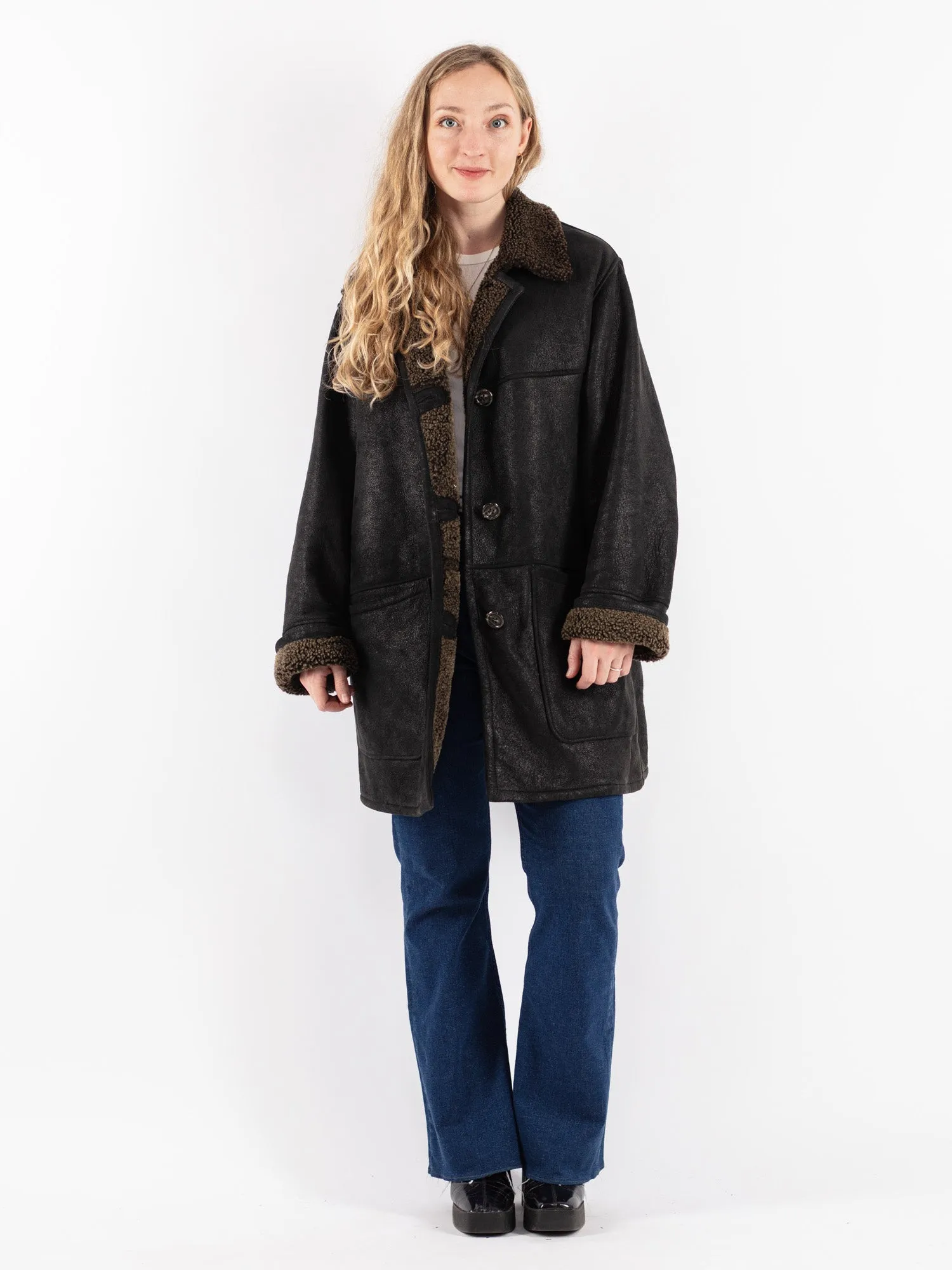 Vintage 80's Women Sheepskin Coat in Black