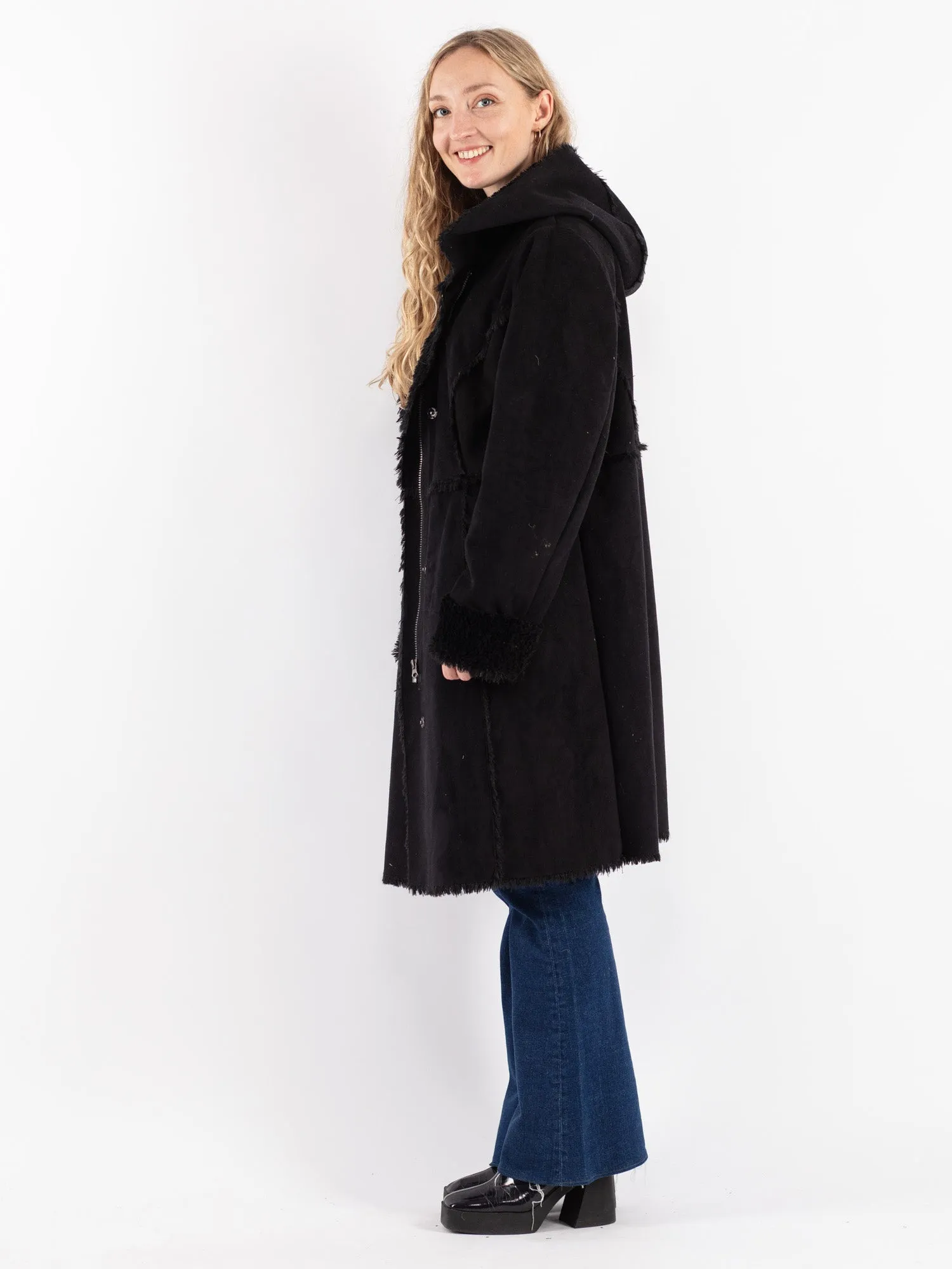 Vintage 90's Women Hooded Faux Sheepskin Coat in Black