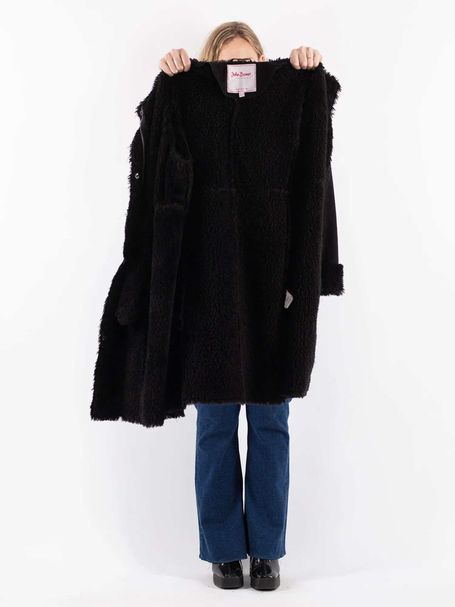 Vintage 90's Women Hooded Faux Sheepskin Coat in Black